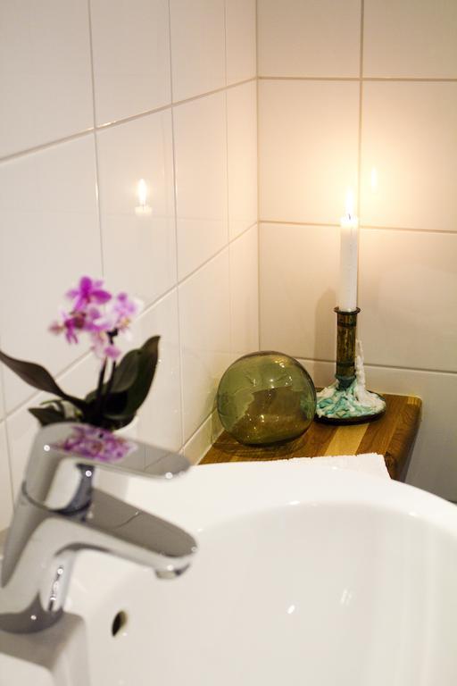 Everts Sjoebods Bed & Breakfast Grebbestad Szoba fotó